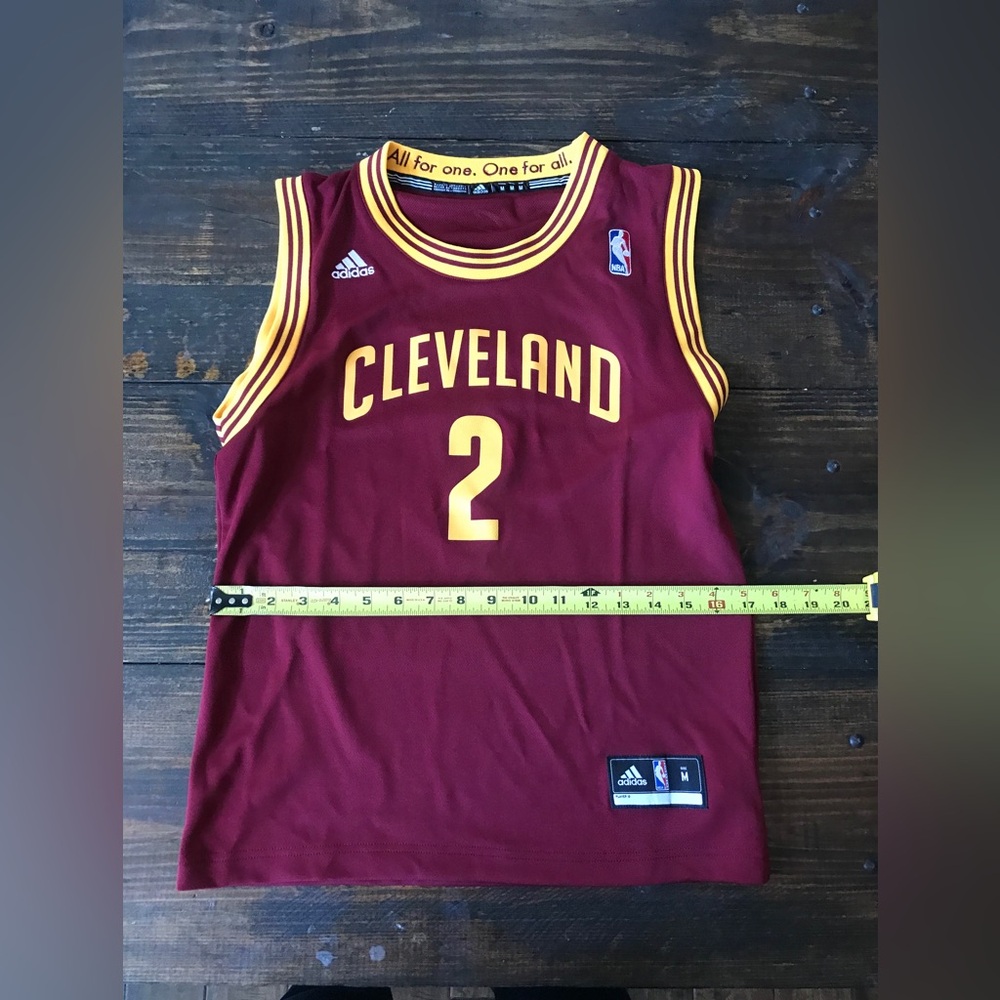 Cleveland Cavaliers jersey youth medium